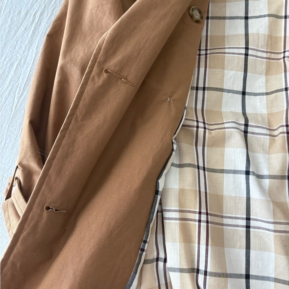 Abercrombie & Fitch Tan Trench Coat Timeless Design - Picture 4 of 5